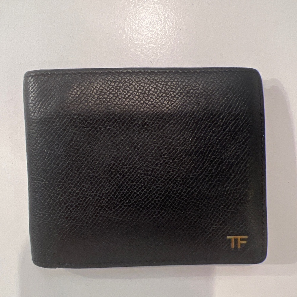 TOM FORD SMALL GRAIN LEATHER BIFOLD WALLET